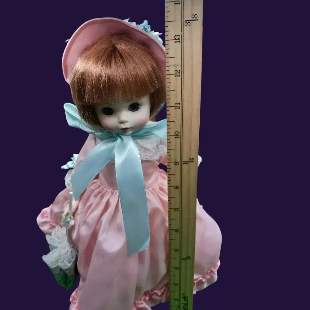 Madame Alexander vintage Lucinda doll 1971